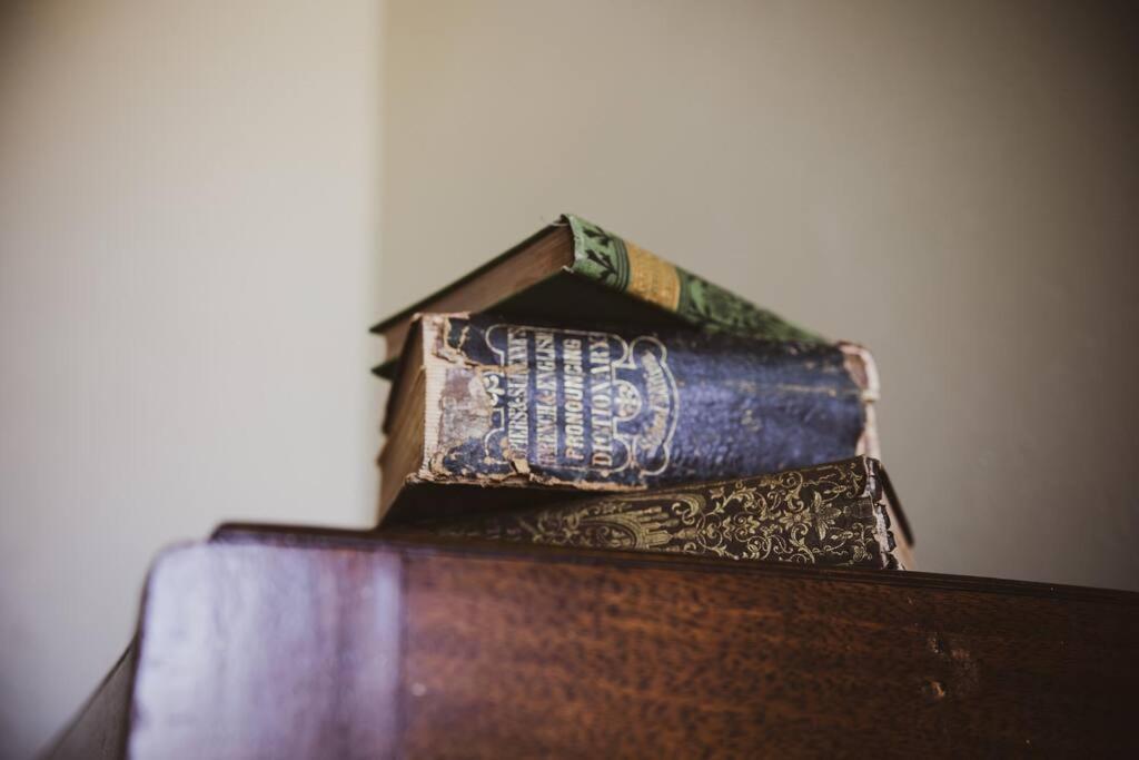 Old School Lodge Montrose Ngoại thất bức ảnh